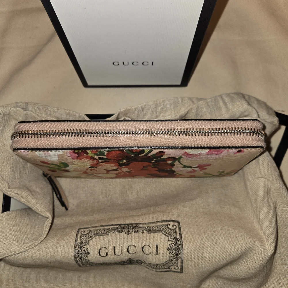 Gucci Blooms Pink Floral Zip Around Wallet - Picture 5 of 12